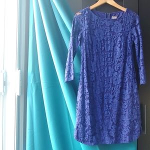 Women’s Lace Shift Dress in Royal Blue